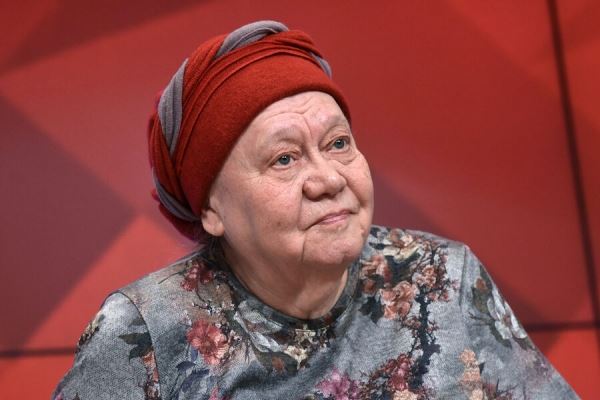 Актриса Галина Стаханова пожаловалась на размер своей пенсии 